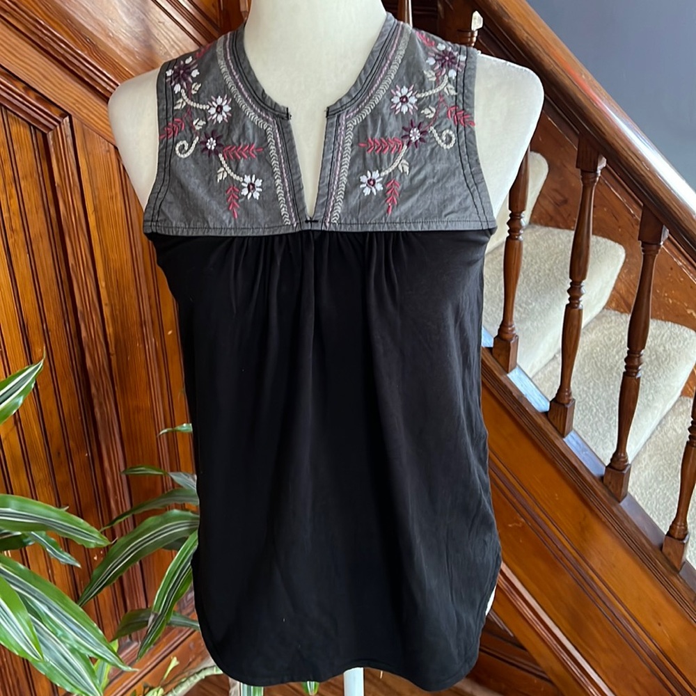 Sherpa Sleeveless Back and Gray Top Sz S